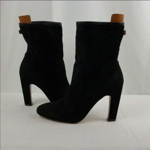 Stuart Weitzman Suede  Heels Ankle Boots size 7 M